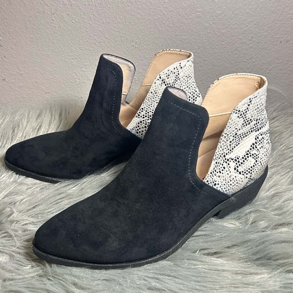 Mercy Made Jillian Bootie Vegan Black Size 6.5 - Picture 9 of 15